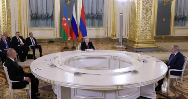 Пашинян, Путін, Алієв