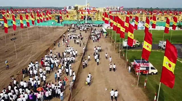 टीवीके की पहली जनसभा में विजय को सुनने लाखों लोग आए