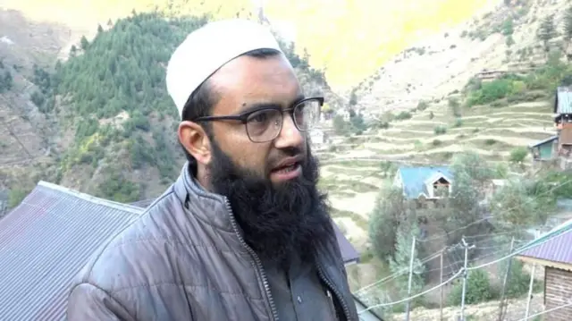 मोहम्मद हाफीज शेख यांच्या मते, 'दूध' या शब्दामुळेच 'दुदरन' गावाचे नाव पडले आहे.