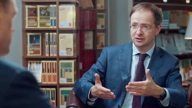 Володимир Мединський – колишній депутат Держдуми, ексміністр культури РФ, помічник президента Володимира Путіна та голова російської делегації на переговорах з Україною 