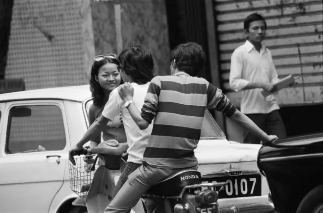 Thanh niên trên đường phố Sài Gòn năm 1972