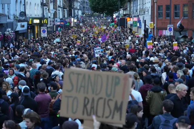 Protestos antirracismopromo betbooLondres