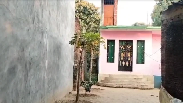 लारेब हाशमी का घर