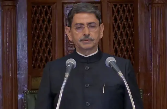 தமிழ்நாடு ஆளுநர் vs மாநில அரசு 