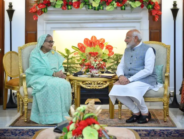 বৈঠকে শেখ হাসিনা ও নরেন্দ্র মোদি