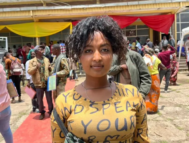 ተጋዳሊት ሮዛ ሃይለ እቲ ዝፍጸም ዝነበረ ግፍዒ ንክትጋደል ክትውስን ከም ዝገበራ ትዛረብ