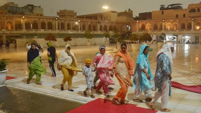 ਅੰਮ੍ਰਿਤਸਰ