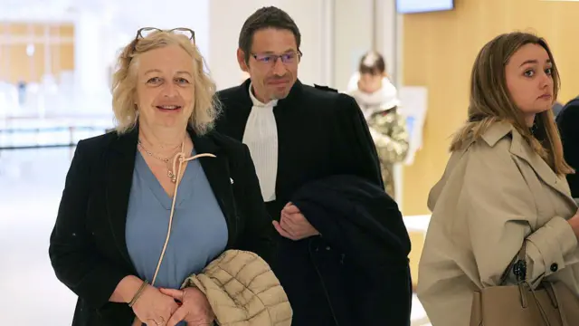 Мари-Элен Дини в суде.