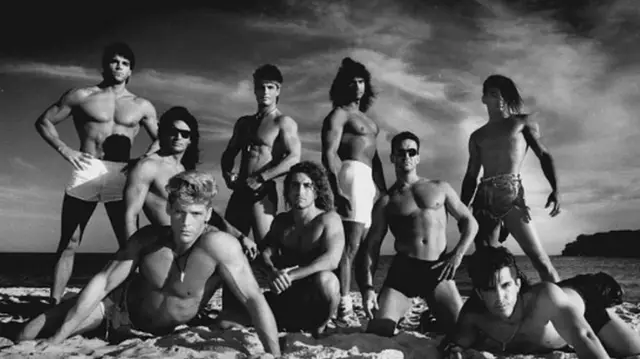 Sebelum Chippendales muncul, tari telanjang pria hanya ada di klub LGBT.