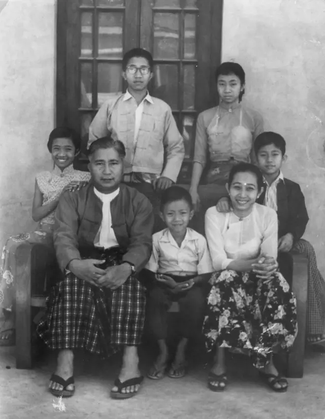 လောကဓံလှိုင်း အကြိမ်ကြိမ် ကြုံခဲ့ရတဲ့ လူထုမိသားစု