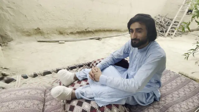 24 سالہ نوید اللہ ان افراد میں شامل تھے جنھیں علاج کے لیے کابل لے جایا گیا