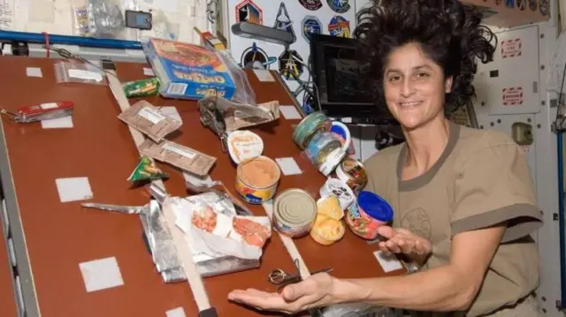 અવકાશમાં હોવા છતાં સુનીતા વિલિયમ્સ પોતાની પસંદગીનું ભોજન મેળવી રહ્યાં છે
