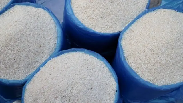 புழு பிடித்த அரிசி