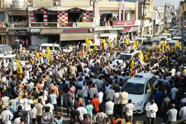 કેજરીવાલનો રોડ શો