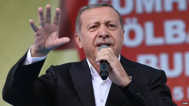 Madaxweyne Erdogan ayaa si joogta ah u cambaaraynayay sida taban ee ay warbaahinta wax uga sheegto
