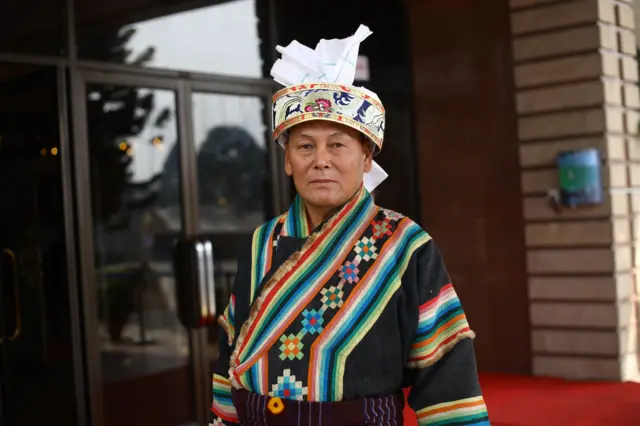 शेर्पा पोशाक