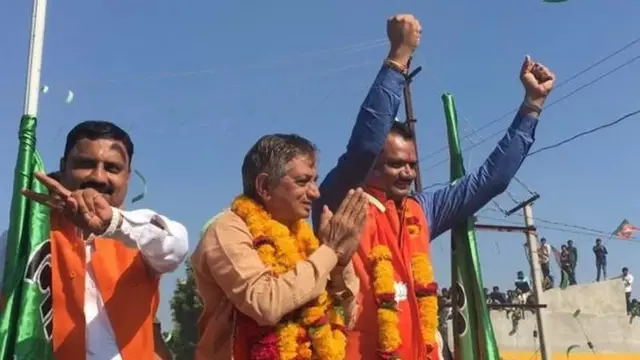 કૉંગ્રેસ ગુજરાતમાં 48 બેઠકોમાંથી 28 બેઠકો મેળવવામાં સફળ રહી હતી