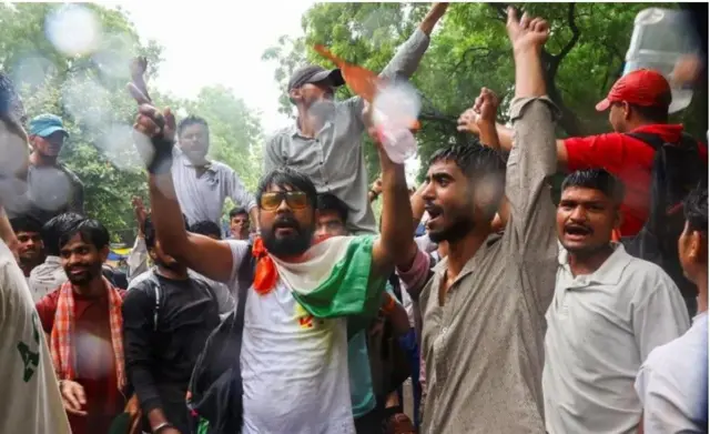 Ndị na-eme ngagharịiwe na Delhi, isiobodo India