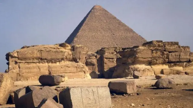 పిరమిడ్ 