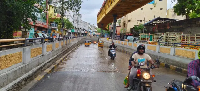 மழைநீர் 