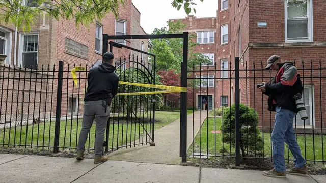 La policía registró la vivienda del sospechoso en Chicago.