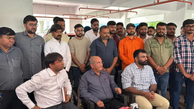 આઇઓસીએલ, પેટ્રોલ ડીઝલની અછતની અફવા ફેલાવનાર સામે એફઆઇઆર, રાજકોટ ગોપાલ ચુડાસમા, ધીમંત ઘેલાણી, બીબીસી ગુજરાતી 