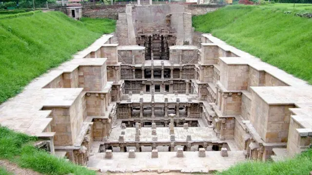 మెట్ల బావి | Rani Ki Vav