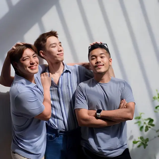 คู่รักสามคน