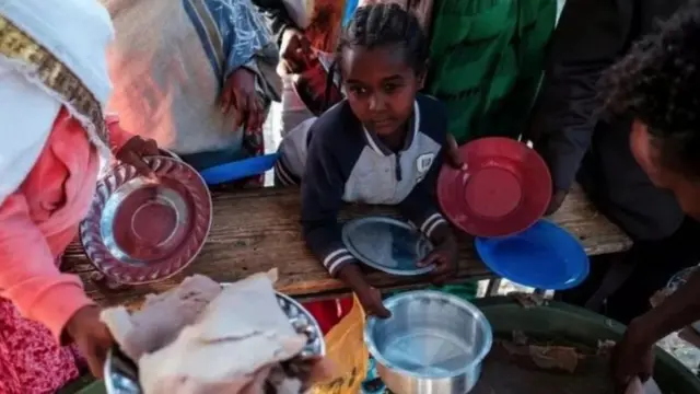 ተመዛቢሎም ኣብ መቐለ ይነብሩ ዘለዉ ሰባት እኹል ረድኤት ኣእረኽቡን ዘሉ