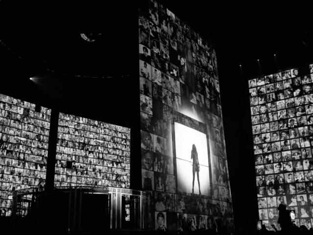 memorando 'Live to Tell'