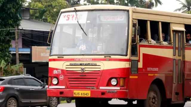 কেরালার একটি সরকারি বাসে ভীড়ের মধ্যে 'অবাঞ্ছিত স্পর্শ' করার ভিডিও রেকর্ড করেন এক নারী - প্রতীকী ছবি