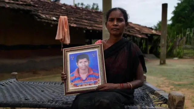 మావోయిస్టులు, బస్తర్, డీఆర్‌జీ, కేంద్ర ప్రభుత్వం, అమిత్‌షా, ఆదివాసీలు