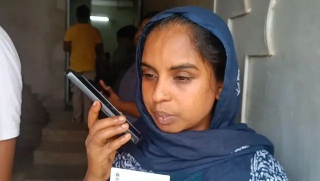 নাজিমুদ্দিন মন্ডল ঘরে না ফেরা পর্যন্ত স্ত্রী পিঙ্কি খাতুনের উদ্বেগ কাটছে না 