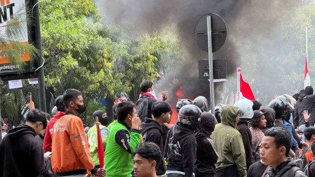 Demo di Kota Solo, Jawa Tengah, Jumat (29/08).