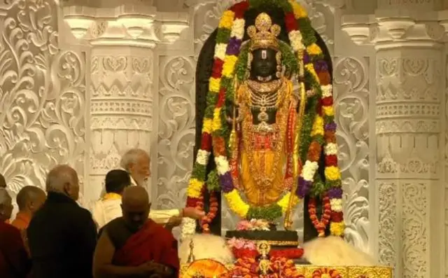 અયોધ્યામાં રામમંદિરની પ્રાણપ્રતિષ્ઠા સમયે મોદી 