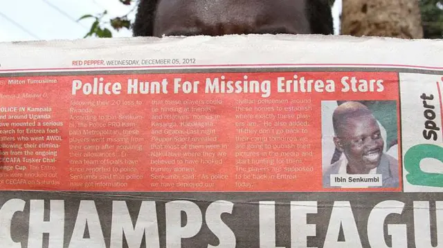 16 ኣባላት ሃገራዊት ጋንታ ኤርትራ ኣብ ካምፓላ ድሕሪ ምስዋሮም ኣብ ጋዜጣታት እታ ሃገር ኣዘራራቢ ኮይኑ ኔሩ (ታሕሳስ 2012) 
