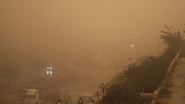 الغبار 