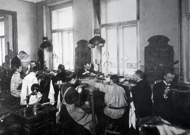 Atelier Fabergé à Saint-Pétersbourg en 1920