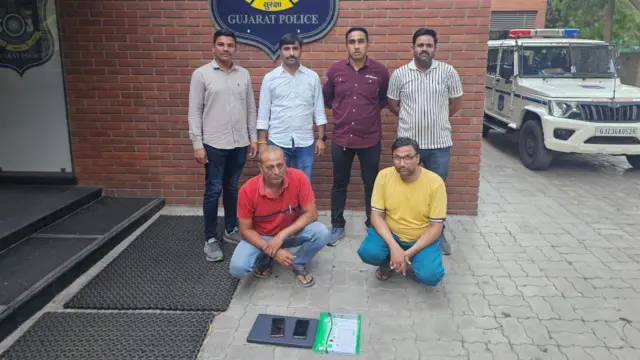 આણંદ, વિદેશ જવાની ઘેલછા, નકલી માર્કશીટનું ‘કૌભાંડ’