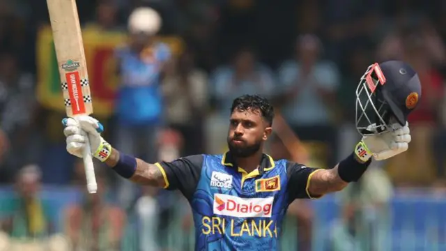 අද තරගයේදී කුසල් මෙන්ඩිස් ලකුණු 101ක් රැස් කිරීමට සමත් විය.