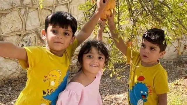 Hawraa mwenye umri wa miaka minne akiwa na binamu zake wote watatu waliuawa katika shambulio hilo