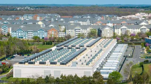 በአሜሪካ ቨርጂኒያ የሚገኘው ግዙፍ የዳታ ማዕከል