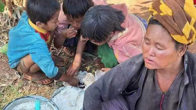 ဆီဆိုင်စစ်ရှောင်သောင်းချီအတွက် အရေးပေါ်အကူအညီလိုအပ်‌နေ 