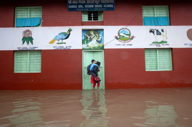 नेपाल मनसुन डुबान