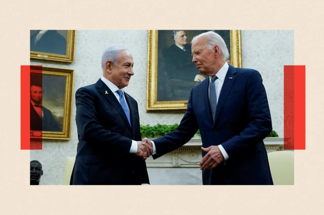 Benjamin Netanyahu y Joe Biden estrechan la mano