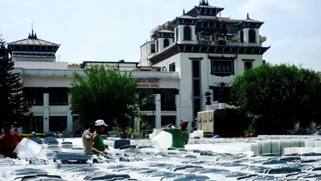 निर्वाचन आयोग परिसरमा निर्वाचन सामग्री