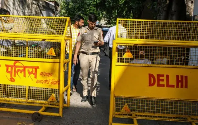 दिल्ली पुलिस 