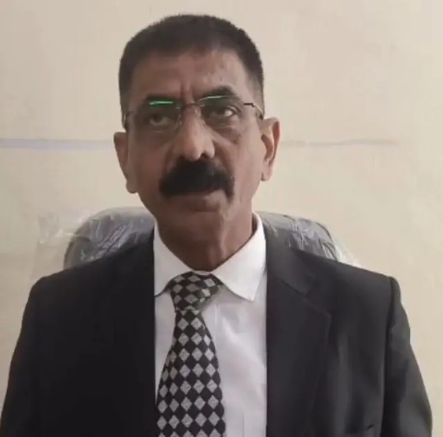 એકે સુથાર, મહેમદાબાદ કોર્ટ, સરદાર પટેલ, બનાવટી દસ્તાવેજ, બીબીસી