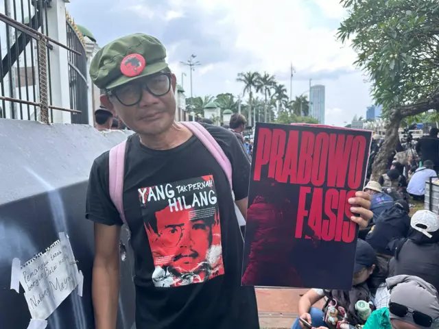 Wilson, IKOHI, UU TNI, tolakrevisi UU TNI, fasis, Prabowo