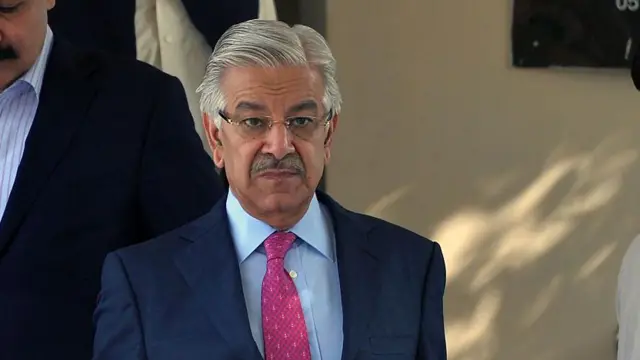 पाकिस्तान के रक्षा मंत्री ख़्वाजा आसिफ़